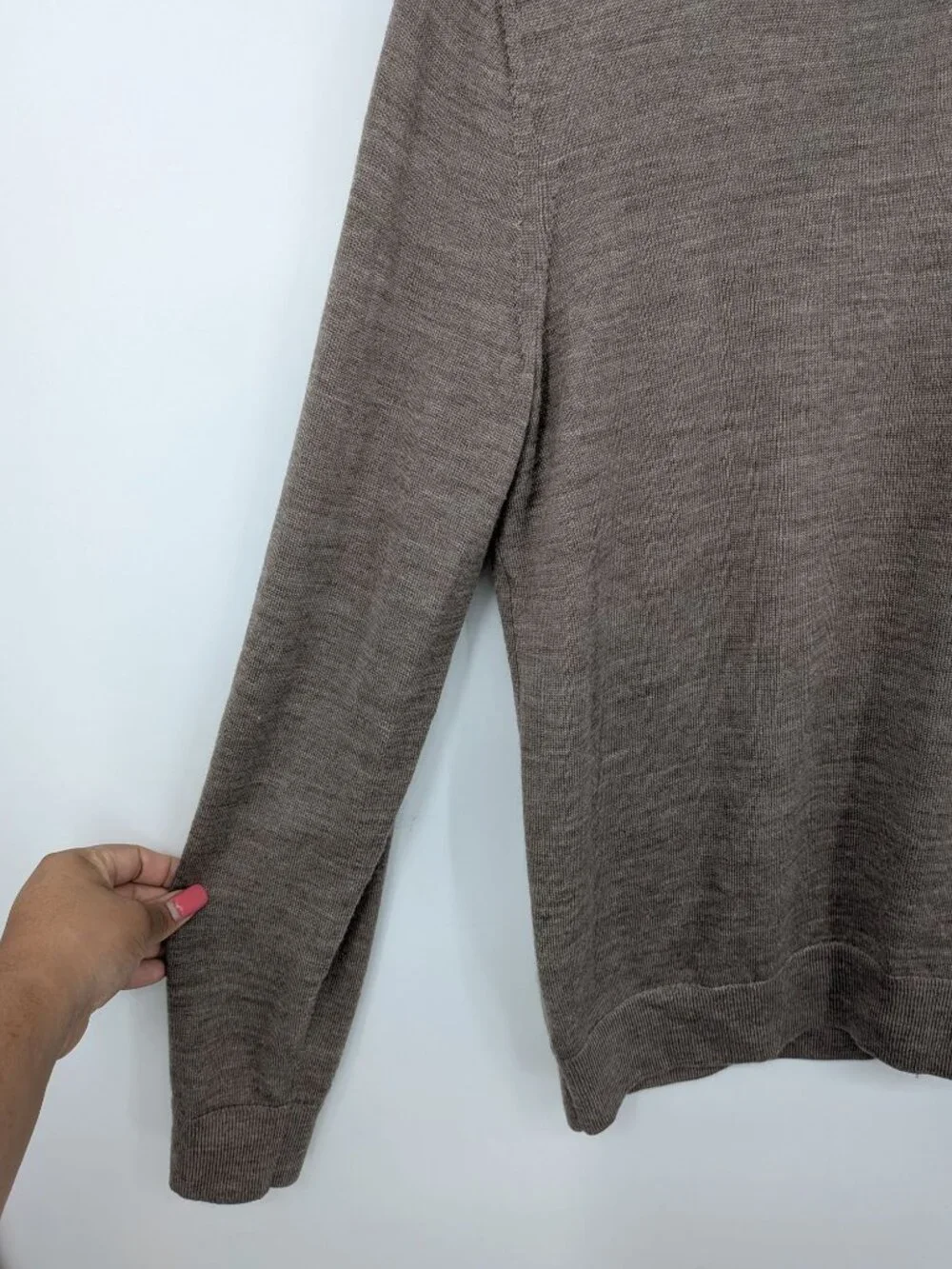Banana Republic Merino Wool V Neck Sweater Minimalist Neutral Office‎ Men Large